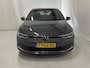 Volkswagen Golf 1.5 eTSI Active Camera Trekhaak Apple Carplay Standkachel Headup 17inch Navigatie