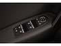 Renault Captur TCe 140 EDC Intens | AUTOMAAT | Groot Navi | Adapt. Cruise | Stoel- en stuurverw. | Trekhaak | Alle Season banden |
