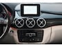 Mercedes-Benz B-klasse 180 ✅ WEGK.TREKHAAK ✅ NAVI ✅ 4 SEIZOEN BANDEN ✅ CRUISE ✅ LICHTMETAAL ✅ HOGE INSTAP