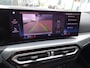 BMW 3-Serie Touring 320e M-SPORT | PANORAMADAK| LEDER SPORT INTERIEUR| HEAD-UP DISPLAY| BORDENHERKENNING| DODE HOEK DETECTIE| HERMANKARDON | AIROC/ECC | CRUISECONTROLL | CAMERA | PARKEERSENSOREN |