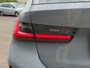 BMW 3-Serie 320e Touring M-SPORT | PANORAMADAK| LEDER SPORT INTERIEUR| HEAD-UP DISPLAY| BORDENHERKENNING| DODE HOEK DETECTIE| HERMANKARDON | AIROC/ECC | CRUISECONTROLL | CAMERA | PARKEERSENSOREN |