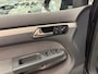 Volkswagen Touran 1.2 TSI BlueMotion * Navigatie / Parkeersensoren / LM Velgen / NL Auto *