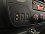 Renault Master T35 2.3 dCi L3H3 Bakwagen - 3 pers. - Elek. laadklep - Dubbel lucht / Camera
