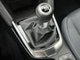 Mazda 2 1.5 Skyactiv-G Luxury | ACHTERUITRIJCAMERA | STOEL-EN STUURVERWARMING | LM VELGEN | CARPLAY | NAVIGATIE