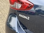 Mazda 2 1.5 Skyactiv-G Luxury | ACHTERUITRIJCAMERA | STOEL-EN STUURVERWARMING | LM VELGEN | CARPLAY | NAVIGATIE