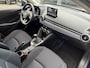 Mazda 2 1.5 Skyactiv-G Luxury | ACHTERUITRIJCAMERA | STOEL-EN STUURVERWARMING | LM VELGEN | CARPLAY | NAVIGATIE