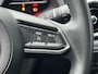 Mazda 2 1.5 Skyactiv-G Luxury | ACHTERUITRIJCAMERA | STOEL-EN STUURVERWARMING | LM VELGEN | CARPLAY | NAVIGATIE