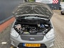 Ford C-Max 1.6-16V Ghia (12 mnd BOVAG-garantie)