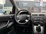 Ford C-Max 1.6-16V Ghia (12 mnd BOVAG-garantie)