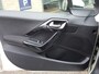 Peugeot 208 BLUE LION 1.2 PT-82pk 5D NAVIGATIE&BLUETOOTH&APPLE CARPLAY&ANDROIDAUTO | PARKEERHULP ACHTER | INCL. BUITENSPIEGELS | CRUISE CONTROL | AIRCO MANUEEL