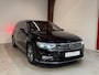 Volkswagen Passat Variant 1.5 TSI R-Line Business+ - Panorama - Trekhaak - Vol