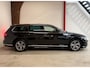 Volkswagen Passat Variant 1.5 TSI R-Line Business+ - Panorama - Trekhaak - Vol