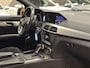 Mercedes-Benz C-klasse 200 AUT AMG Line, NAP, Command Navi, Led, 18" AMG Velgen, Private Glas, Camera, Multistuur, Trekhaak 13P