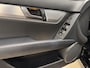 Mercedes-Benz C-klasse 200 AUT AMG Line, NAP, Command Navi, Led, 18" AMG Velgen, Private Glas, Camera, Multistuur, Trekhaak 13P