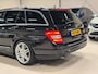 Mercedes-Benz C-klasse 200 AUT AMG Line, NAP, Command Navi, Led, 18" AMG Velgen, Private Glas, Camera, Multistuur, Trekhaak 13P