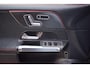 Mercedes-Benz GLB 200 Business Solution AMG 7persoons. ORG.NED / PANORAMADAK / EL.STOELEN / SFEERVERLICHTING / TREKHAAK / CARPLAY