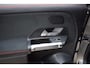 Mercedes-Benz GLB 200 Business Solution AMG 7persoons. ORG.NED / PANORAMADAK / EL.STOELEN / SFEERVERLICHTING / TREKHAAK / CARPLAY