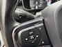 Volvo XC40 2.0 T4 R-Design “Leder / Pano / 20” ”