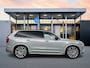 Volvo XC90 T8 Recharge Ultra Dark | 22" | Luchtvering | Bowers & Wilkins | Nappa Leder | 360 Camera | Getint & Gelaagd glas | Head-up | Nubuck dakhemel | Elektrisch verst. stoelen | Stoel/stuur/achterbankverwarming