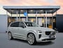 Volvo XC90 T8 Recharge Ultra Dark | 22" | Luchtvering | Bowers & Wilkins | Nappa Leder | 360 Camera | Getint & Gelaagd glas | Head-up | Nubuck dakhemel | Elektrisch verst. stoelen | Stoel/stuur/achterbankverwarming