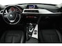 BMW 3-Serie Touring 320i Executive (NAVIGATIE, PARKEERSENSOREN, CRUISE CONTROL, AUTOMAAT)