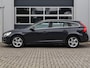 Volvo V60 1.6 DRIVe Summum | Leder | Xenon | PDC | Stoelverwarming | Trekhaak | Climate control