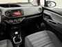 Toyota Yaris 1.0 VVT-i Aspiration 1e eigenaar! KEURIGE AUTO !! | 12 Voltaansluiting | 1e Eigenaar. | Achteruitrijcamera