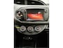 Toyota Yaris 1.0 VVT-i Aspiration KEURIGE AUTO !! | 12 Voltaansluiting | 1e Eigenaar. | Achteruitrijcamera