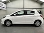 Toyota Yaris 1.0 VVT-i Aspiration 1e eigenaar! KEURIGE AUTO !! | 12 Voltaansluiting | 1e Eigenaar. | Achteruitrijcamera