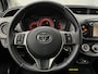 Toyota Yaris 1.0 VVT-i Aspiration KEURIGE AUTO !! | 12 Voltaansluiting | 1e Eigenaar. | Achteruitrijcamera