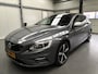 Volvo V60 2.0 T4 Business Sport Intellisafe Pro Line R Design!!! | Achteropkomend verkeer waarschuwing | Autonomous Emergency Braking | Bots herkenning systeem