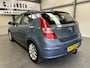 Hyundai i30 1.6i Dynamic Business | Airco (automatisch) | Alarmsysteem | Lichtmetalen velgen 16"