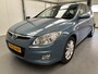 Hyundai i30 1.6i Dynamic Business | Airco (automatisch) | Alarmsysteem | Lichtmetalen velgen 16"