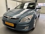 Hyundai i30 1.6i Dynamic Business | Airco (automatisch) | Alarmsysteem | Lichtmetalen velgen 16"