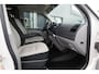 Volkswagen Transporter 2.0 TDI 140pk LANG (lage km stand) T5 GP Camper L2H1 hefdak 4 persoons. Inbouw 2023 , Zonnepaneel , Omvormer 220V , Lifeop Accu,Trekhaak, Navigatie , Cruisecontrol ,Parkeersensoren. etc