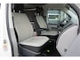 Volkswagen Transporter 2.0 TDI 140pk LANG (lage km stand) T5 GP Camper L2H1 hefdak 4 persoons. Inbouw 2023 , Zonnepaneel , Omvormer 220V , Lifeop Accu,Trekhaak, Navigatie , Cruisecontrol ,Parkeersensoren. etc