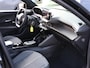 Peugeot 2008 136pk Hybrid Allure | Camera | Navigatie | Parkeersensoren VOOR+Achter | LEER/Stof | AUTOMAAT