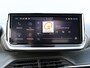 Peugeot 2008 136pk Hybrid Allure | Camera | Navigatie | Parkeersensoren VOOR+Achter | LEER/Stof | AUTOMAAT