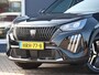 Peugeot 2008 136pk Hybrid Allure | Camera | Navigatie | Parkeersensoren VOOR+Achter | LEER/Stof | AUTOMAAT