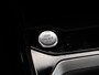 Volkswagen T-Roc R-Line-Edition 1.5 110 kW / 150 pk TSI | Camera | Trekhaak | 17" inch lm velgen | Keyless |