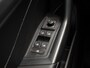 Volkswagen T-Roc R-Line-Edition 1.5 110 kW / 150 pk TSI | Camera | Trekhaak | 17" inch lm velgen | Keyless |