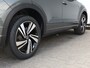 Volkswagen T-Roc R-Line-Edition 1.5 110 kW / 150 pk TSI | Camera | Trekhaak | 17" inch lm velgen | Keyless |