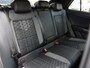 Volkswagen T-Roc R-Line-Edition 1.5 110 kW / 150 pk TSI | Camera | Trekhaak | 17" inch lm velgen | Keyless |