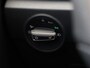 Volkswagen T-Roc R-Line-Edition 1.5 110 kW / 150 pk TSI | Camera | Trekhaak | 17" inch lm velgen | Keyless |