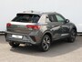 Volkswagen T-Roc R-Line-Edition 1.5 110 kW / 150 pk TSI | Camera | Trekhaak | 17" inch lm velgen | Keyless |