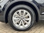 Volkswagen Tiguan 1.4 TSI eHybrid Life Business AUTOMAAT | A.CAMERA | NAVIGATIE | APPLE CARPLAY | ANDROID AUTO | ZEER LAGE KM STAND 29.661 | 1800KG TREKGEWICHT | PRACHTIGE AUTO