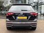 Volkswagen Tiguan 1.4 TSI eHybrid Life Business AUTOMAAT | A.CAMERA | NAVIGATIE | APPLE CARPLAY | ANDROID AUTO | ZEER LAGE KM STAND 29.661 | 1800KG TREKGEWICHT | PRACHTIGE AUTO