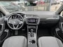 Volkswagen Tiguan 1.4 TSI eHybrid Life Business AUTOMAAT | A.CAMERA | NAVIGATIE | APPLE CARPLAY | ANDROID AUTO | ZEER LAGE KM STAND 29.661 | 1800KG TREKGEWICHT | PRACHTIGE AUTO