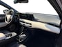 Kia EV4 Fastback GT-PlusLine 81.4 kWh | Schuif/kanteldak | Lederen bekleding | 360 Graden camera | Head up display | Elektrische achterklep | Elektrische stoel verstelling met geheugen | Stoel verwarming + ventilatie voor | Dodehoek camera | Draadloze oplader | DEMO