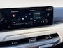 Kia EV4 Fastback GT-PlusLine 81.4 kWh | Schuif/kanteldak | Lederen bekleding | 360 Graden camera | Head up display | Elektrische achterklep | Elektrische stoel verstelling met geheugen | Stoel verwarming + ventilatie voor | Dodehoek camera | Draadloze oplader | DEMO